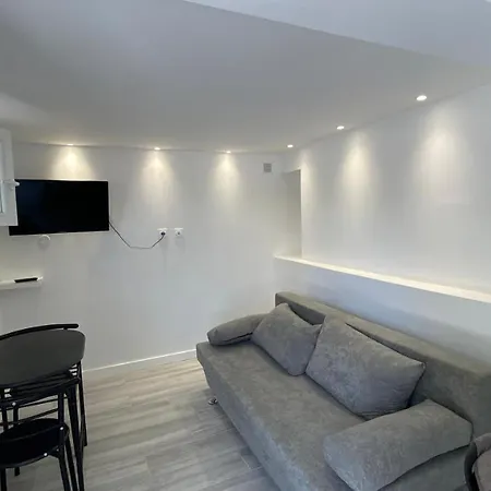 アパート Palmier サナリー・シュル・メール